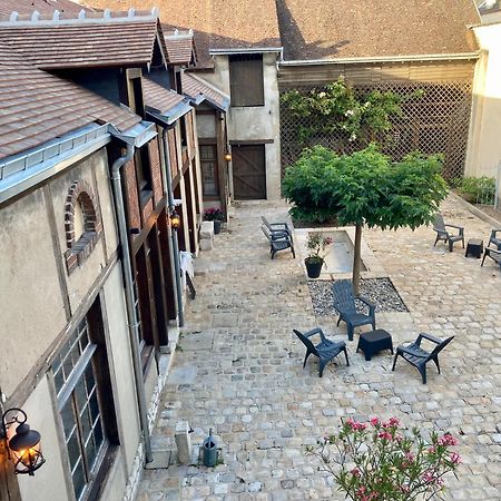 La Maison Virginie Appartements Climatises De 1 A 5 Pers Cosy Hyper Centre Cour Parking Linge Fibre Proximite Port Lac Canal Piscine 蒙塔日 外观 照片