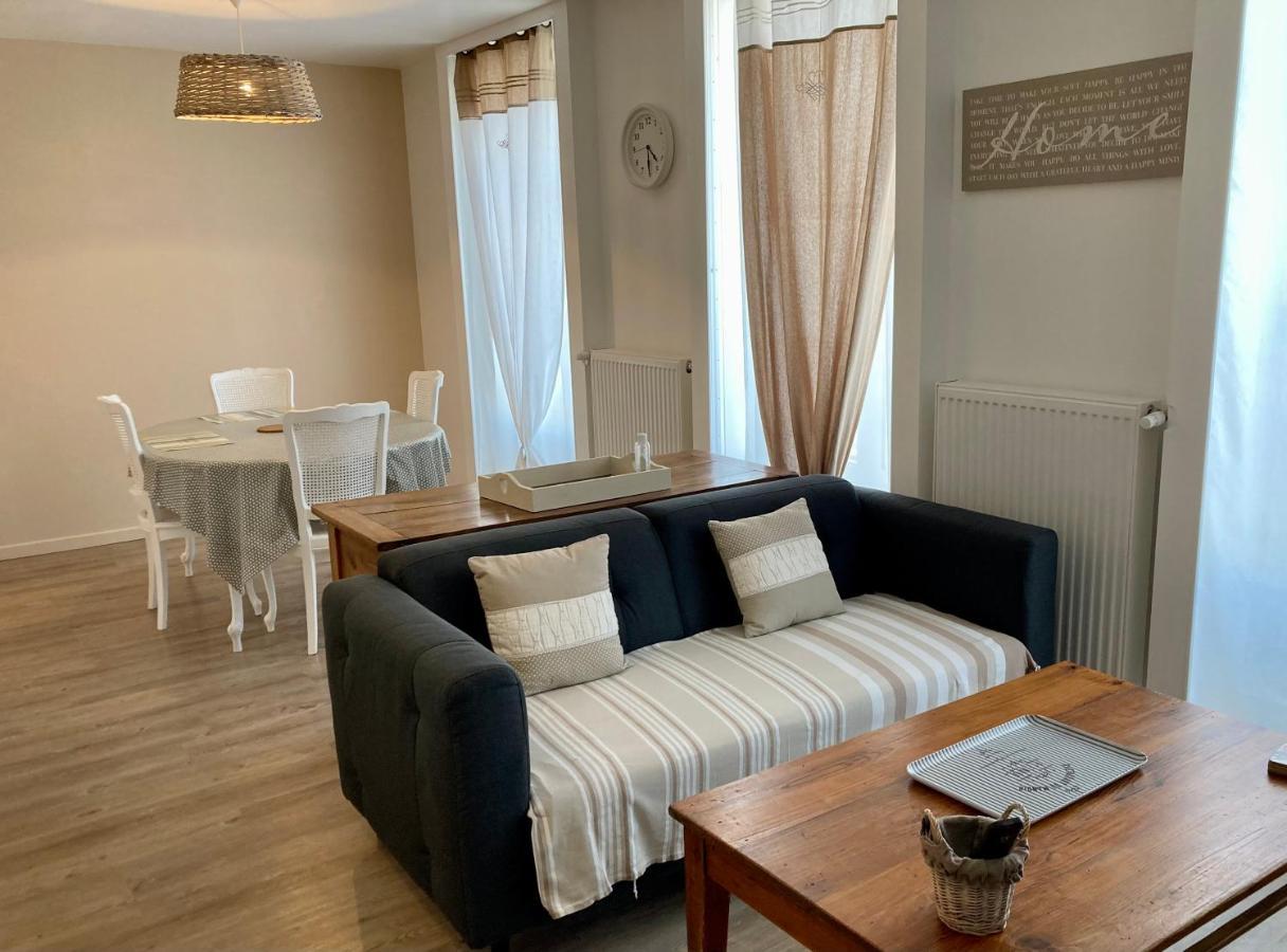 La Maison Virginie Appartements Climatises De 1 A 5 Pers Cosy Hyper Centre Cour Parking Linge Fibre Proximite Port Lac Canal Piscine 蒙塔日 外观 照片