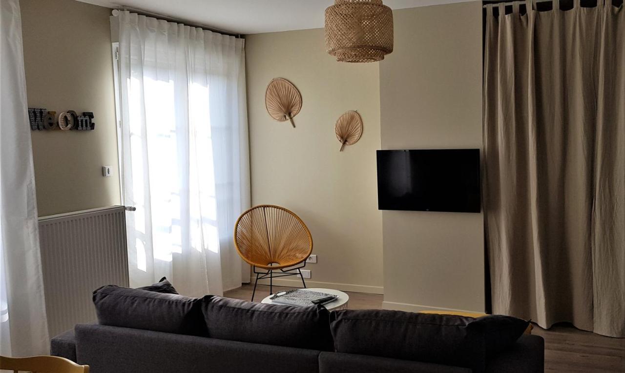 La Maison Virginie Appartements Climatises De 1 A 5 Pers Cosy Hyper Centre Cour Parking Linge Fibre Proximite Port Lac Canal Piscine 蒙塔日 外观 照片